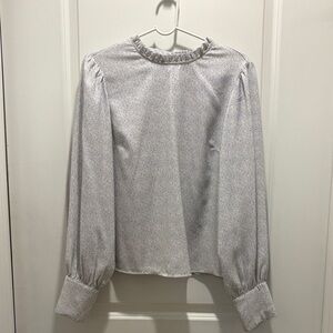 Jones & CO Jones New York Elegant White Blouse with Ruffled Neckline size M